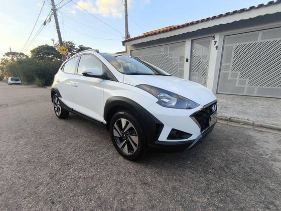 HYUNDAI HB20X 1.6 16V FLEX EVOLUTION AUTOMÁTICO HYUNDAI HB20X 1.6 16V FLEX EVOLUTION AUTOMÁTICO